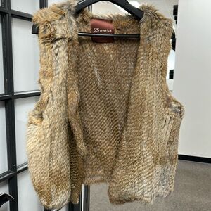 525 America rabbit fur vest .short length . No closures front